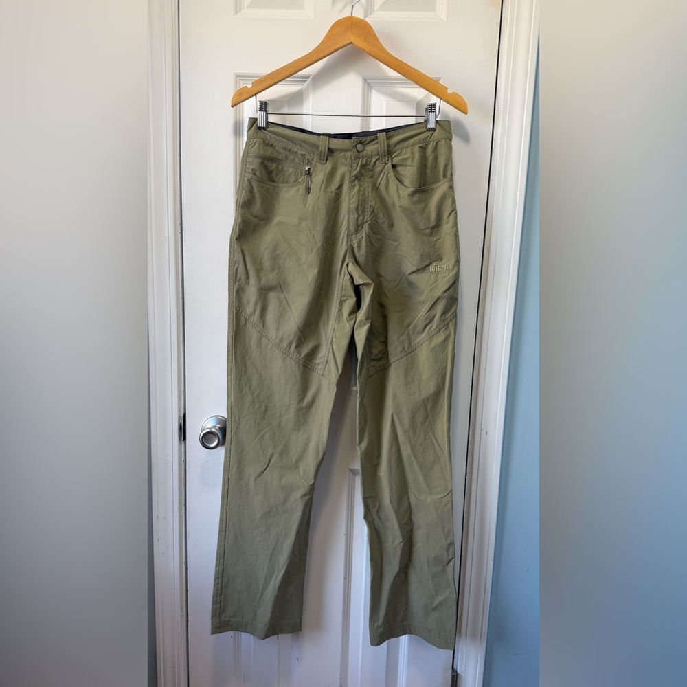 Sherpa Adventure‎ Gear Women's Outdoor Pants in Army Green Size 30